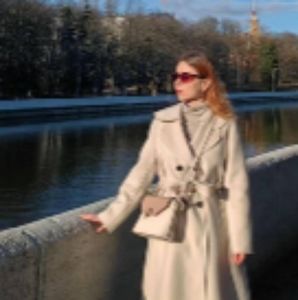 Meet your Posher, Meshell